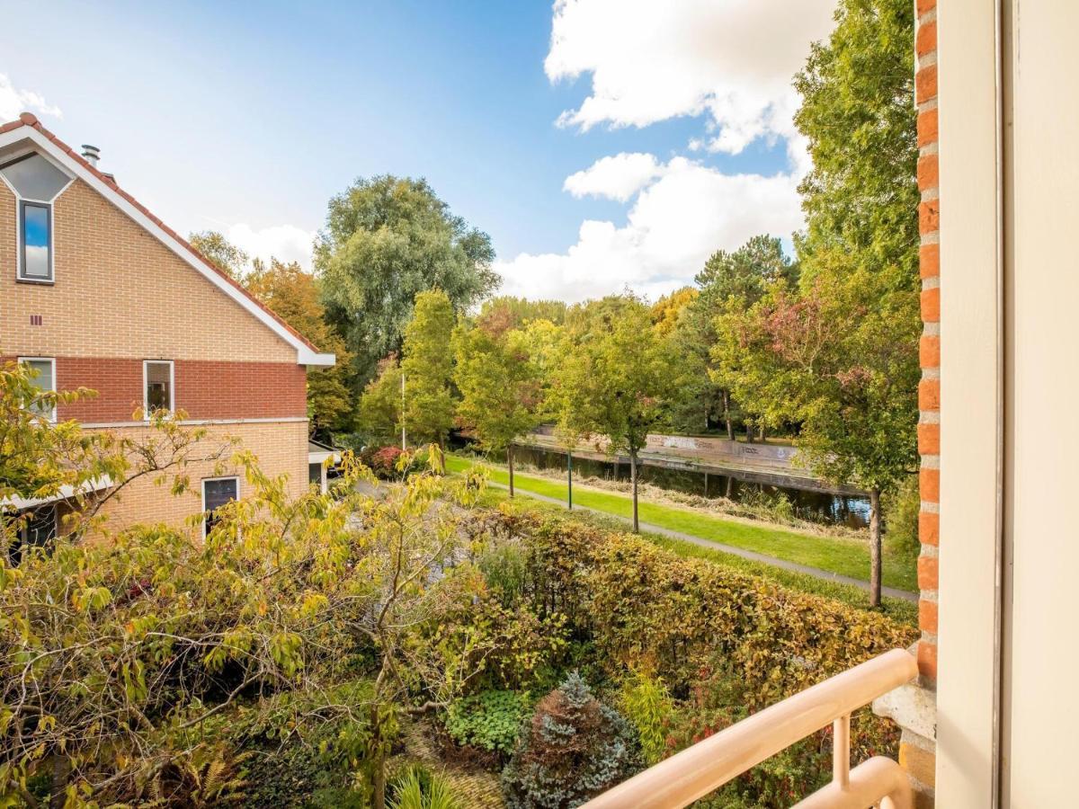 Comfy Holiday Home In Hoorn With French Balcony Exteriör bild